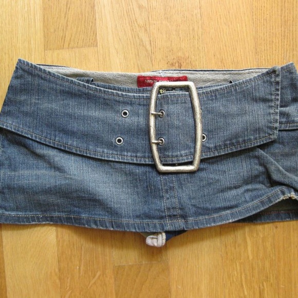 ISO MISS SIXTY SKIRTS - Picture 2 of 11